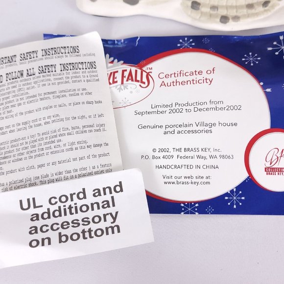 NEW Snowflake Falls Christmas Village - 8 Piece Lighted General Store Set 2002 - Picture 2 of 16